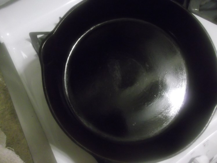 QT Cleaning Cast Iron Pan 017